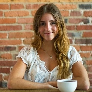 Alexandra Brown 